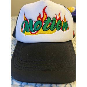 Motion trucker hat